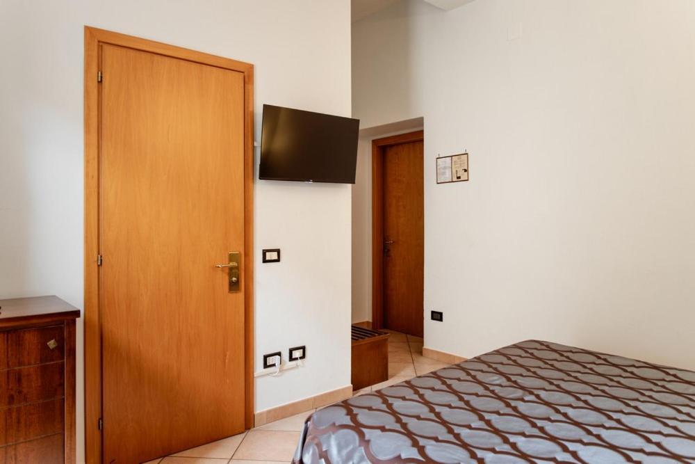 Hotel Rossi มันชาโน ภายนอก รูปภาพ