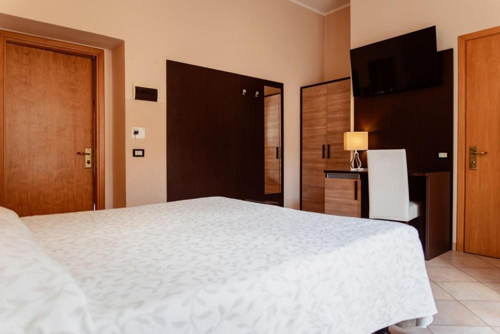 Hotel Rossi มันชาโน ภายนอก รูปภาพ